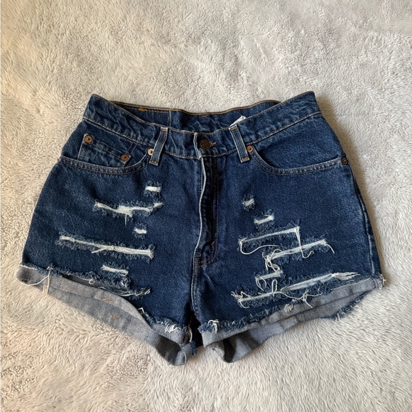 Levis shorts - Picture 2 of 2